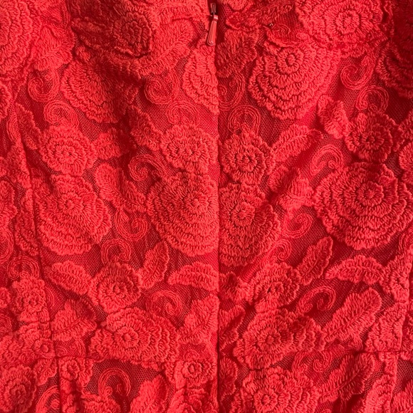 Updated with measurements.
Anthropologie Roseland Dress size 4 - Picture 16 of 16